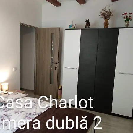 Apartment Casa Charlot *