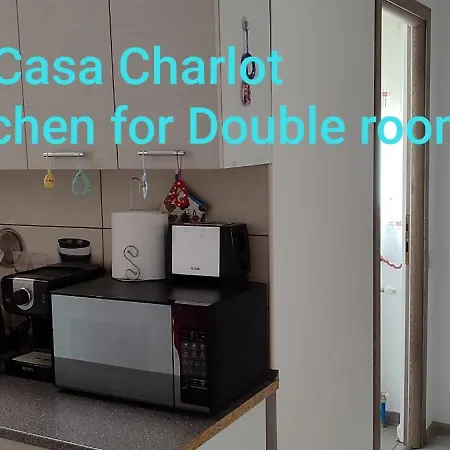 Apartment Casa Charlot *