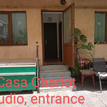 Casa Charlot
